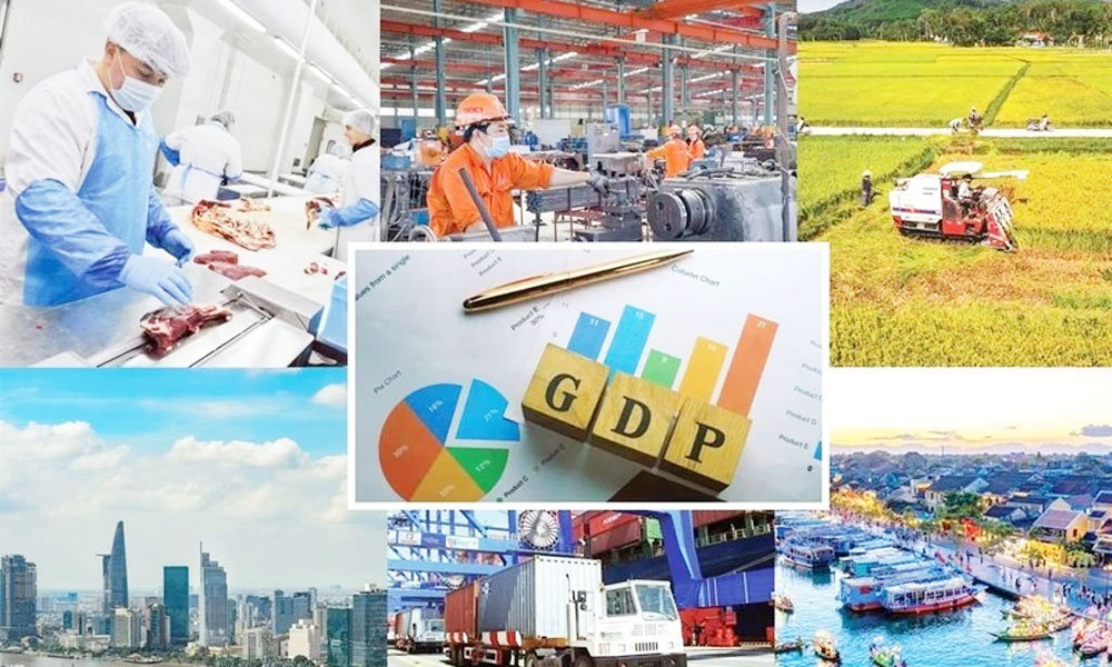 PM requests acceleration of key projects, exhibition celebrating 80th National Day